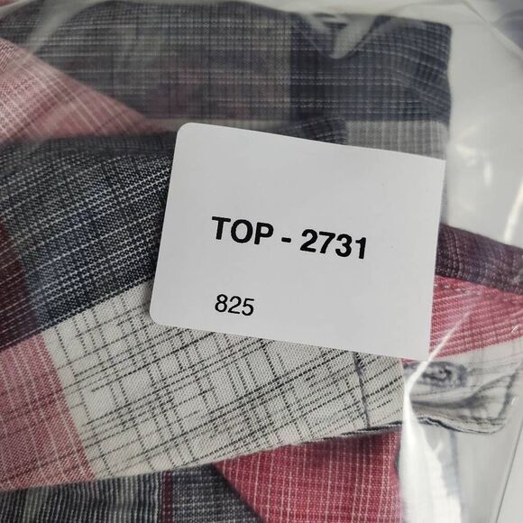 Ocean Current Men’s Button Up Shirt Medium Red Black Plaid Short Sleeve 100% Cot - Picture 6 of 6